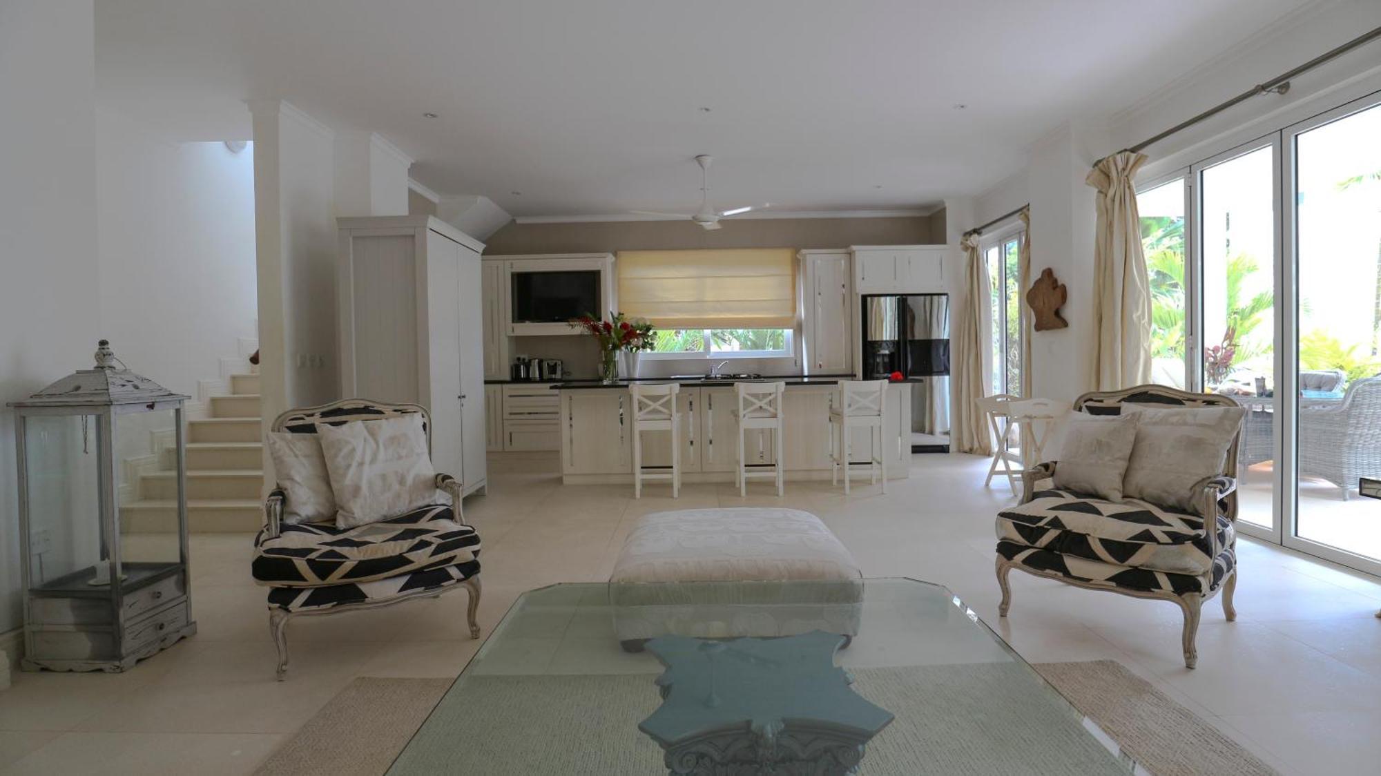Les Jolies Eaux - Chateau Elysium Beau Vallon (Mahe)